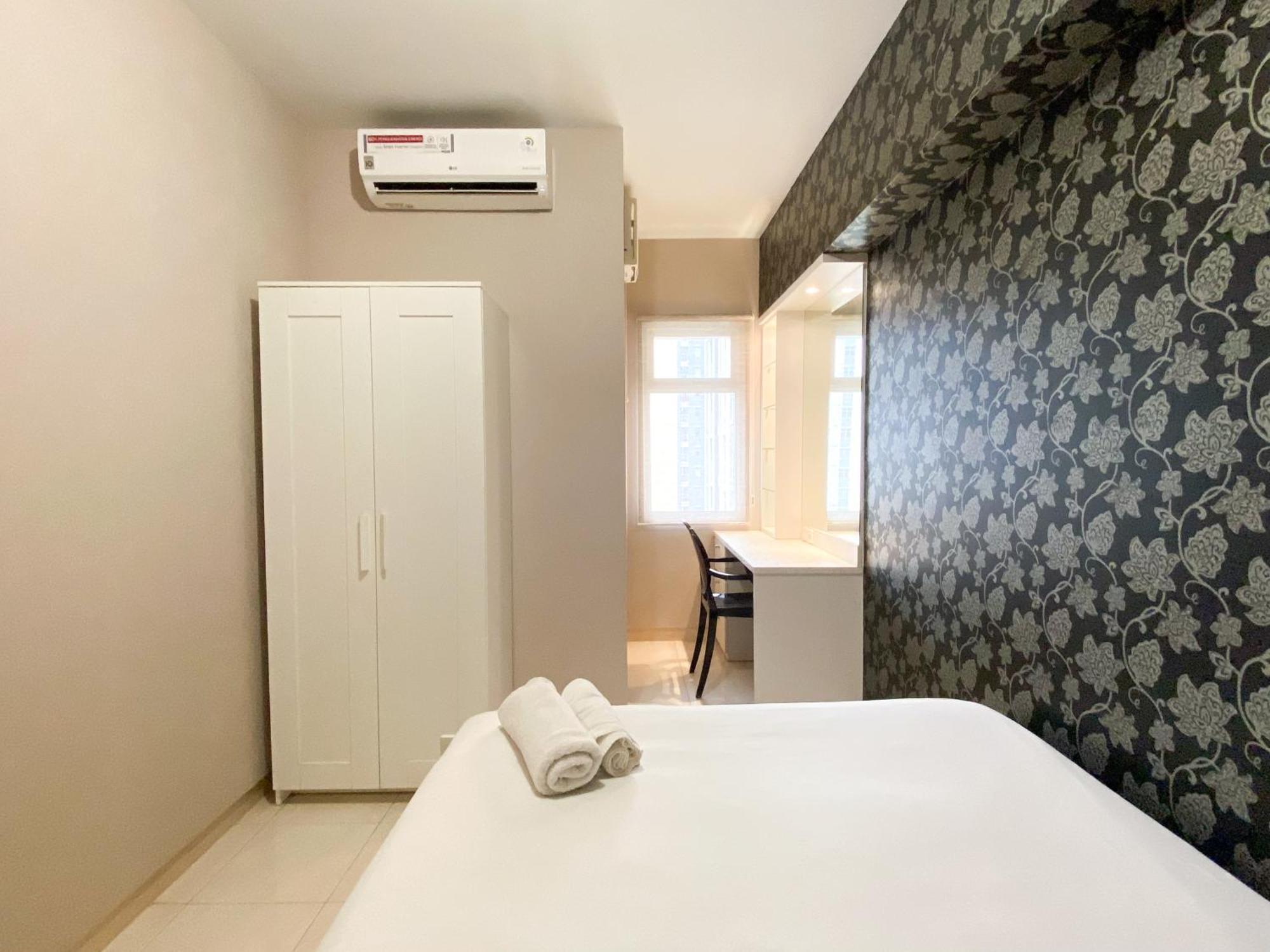 Warm Living And Homey 2br At Springlake Summarecon By Travelio Apartemen Bekasi