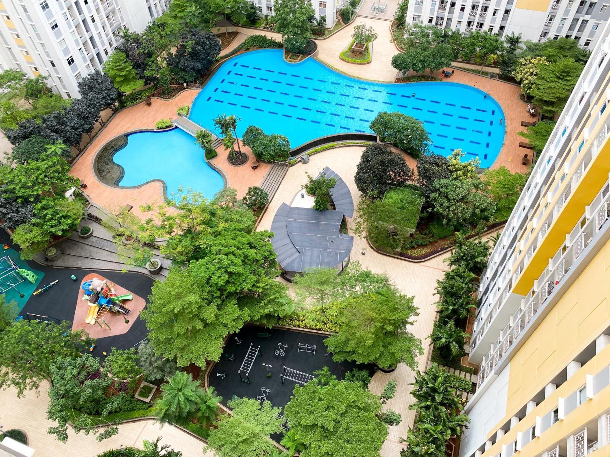 Warm Living And Homey 2br At Springlake Summarecon By Travelio Apartemen *